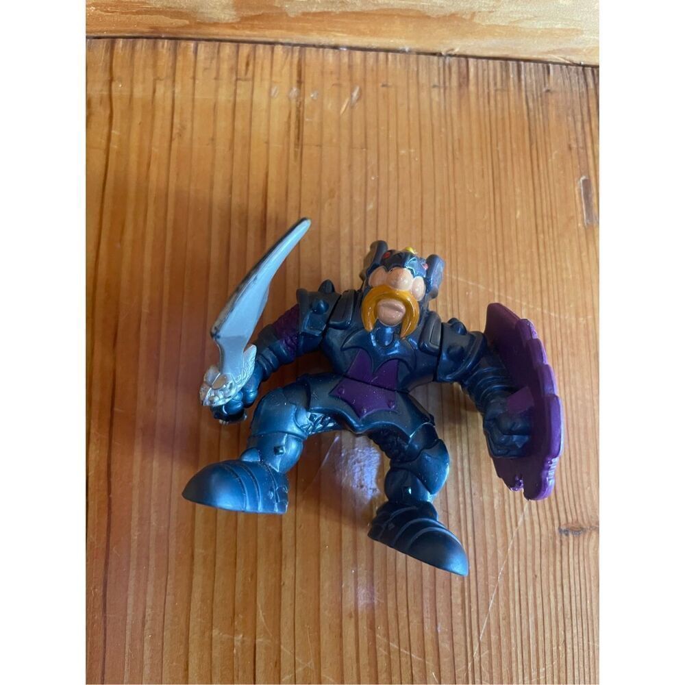 Vintage 1999 Fisher Price Great Adventure Magic Castle Knight Figure